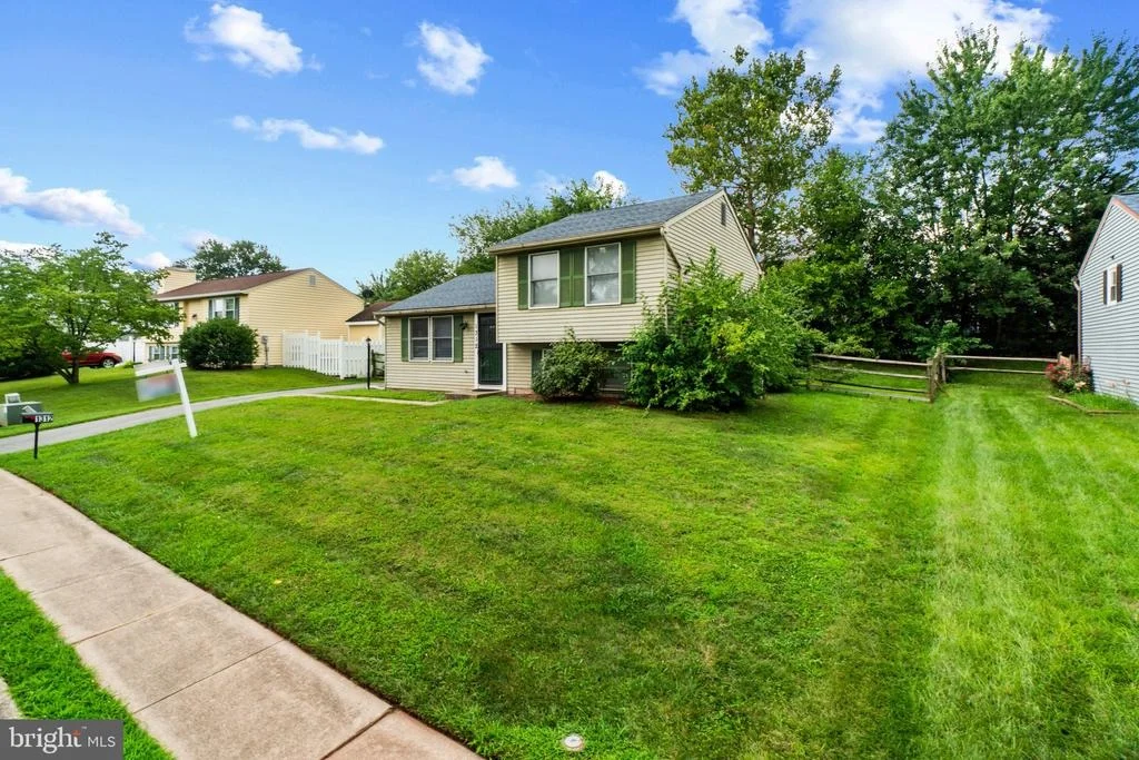 Photo of 1312 HILLCREST DRIVE
