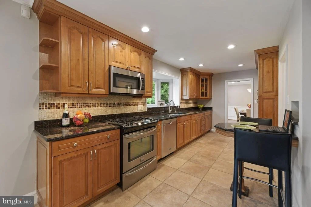 Photo of 7700 FALSTAFF ROAD