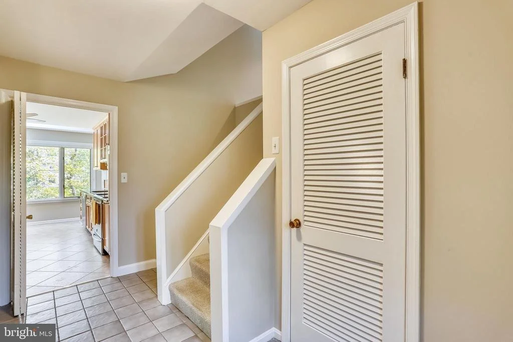Photo of 19005 PLUMMER DRIVE