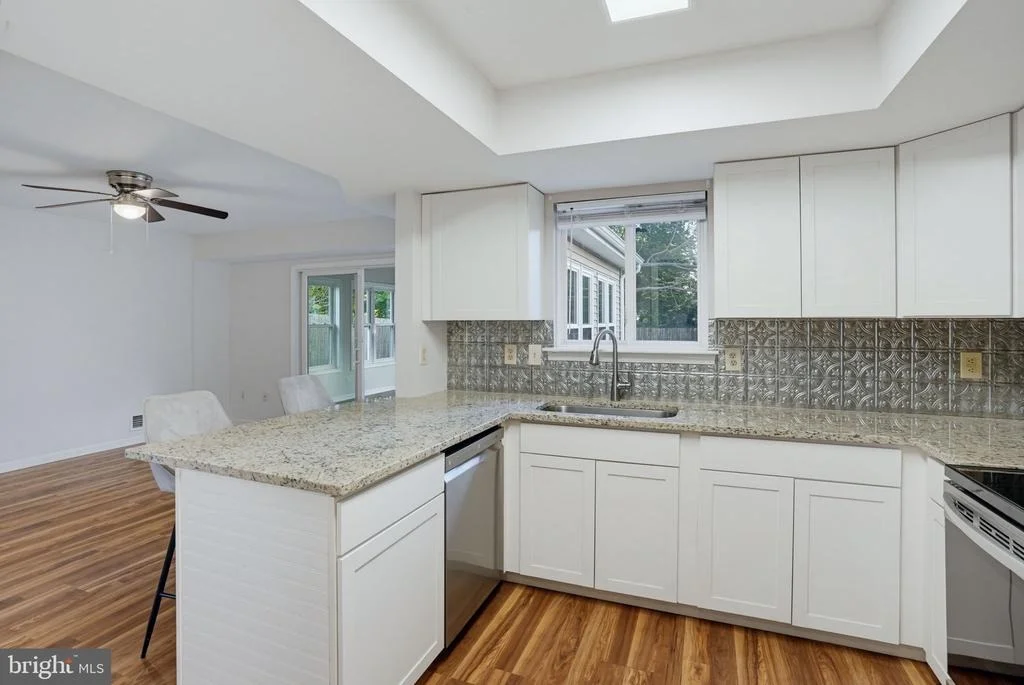 Photo of 19 HEATHERFIELD WAY