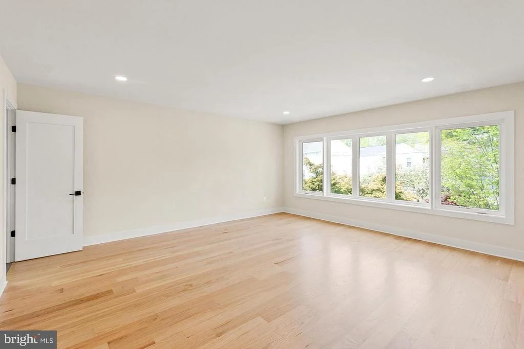 Photo of 3706 SPRING STREET