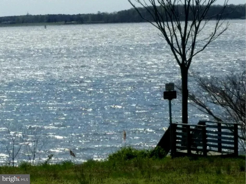 Photo of 550 BAY VIEW