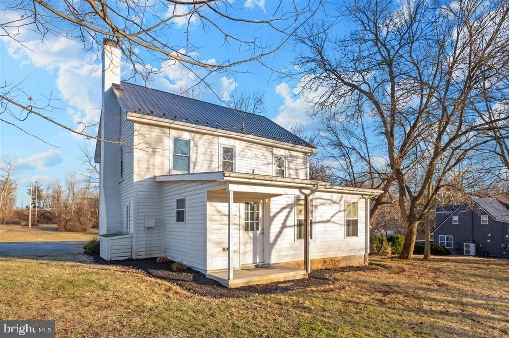Photo of 11012 ARNOLD LANE