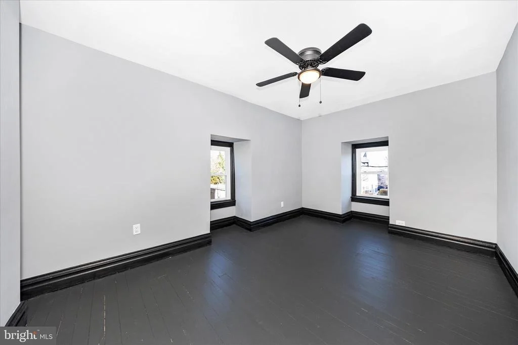 Photo of 519 SUMMIT AVENUE