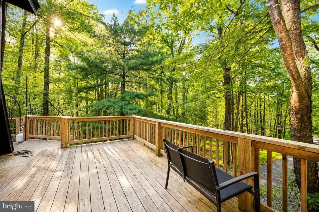 Photo of 527 DEER RUN LANE