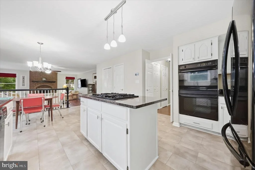 Photo of 9005 SHADYBROOK DRIVE