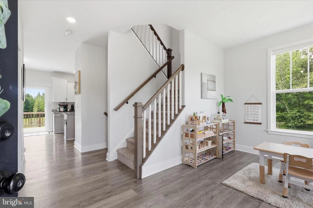 Photo of 9404 ROBERT E LEE DRIVE