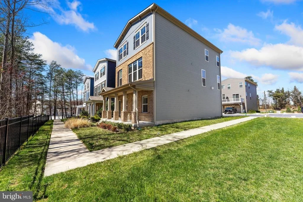 Photo of 1521 BURNELL DRIVE