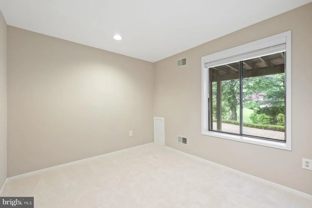 Photo of 11004 BROAD GREEN DRIVE