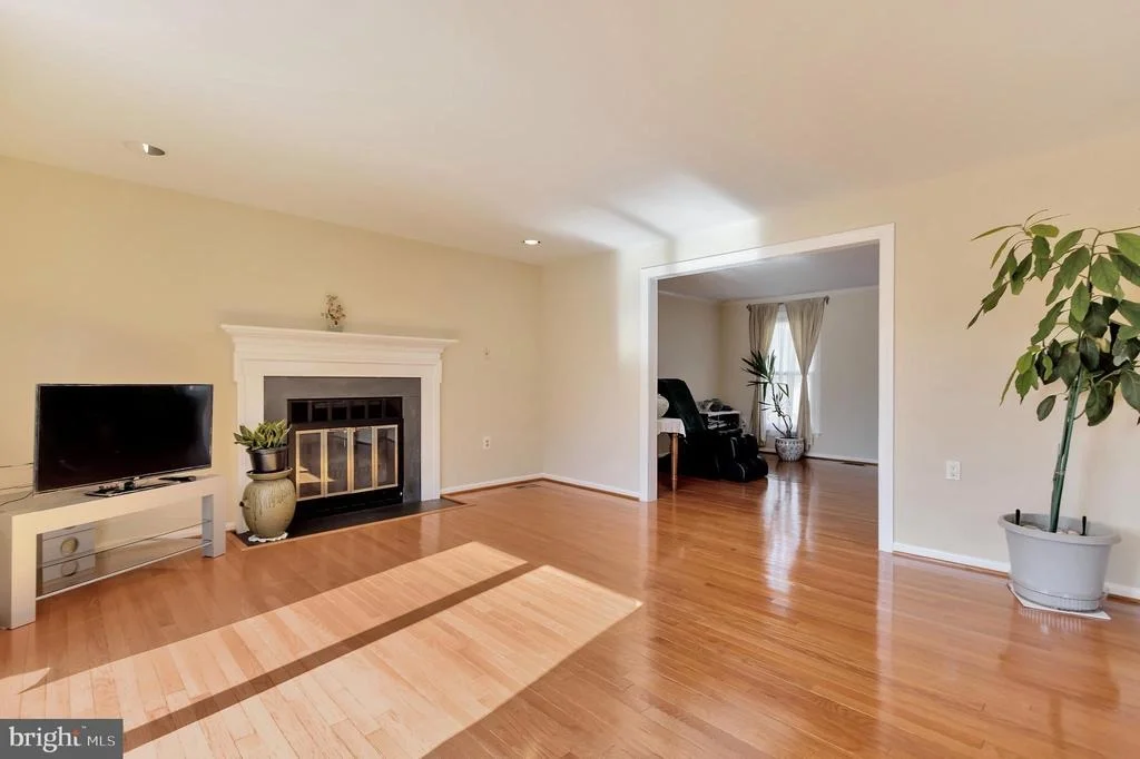 Photo of 2228 DECKMAN LANE