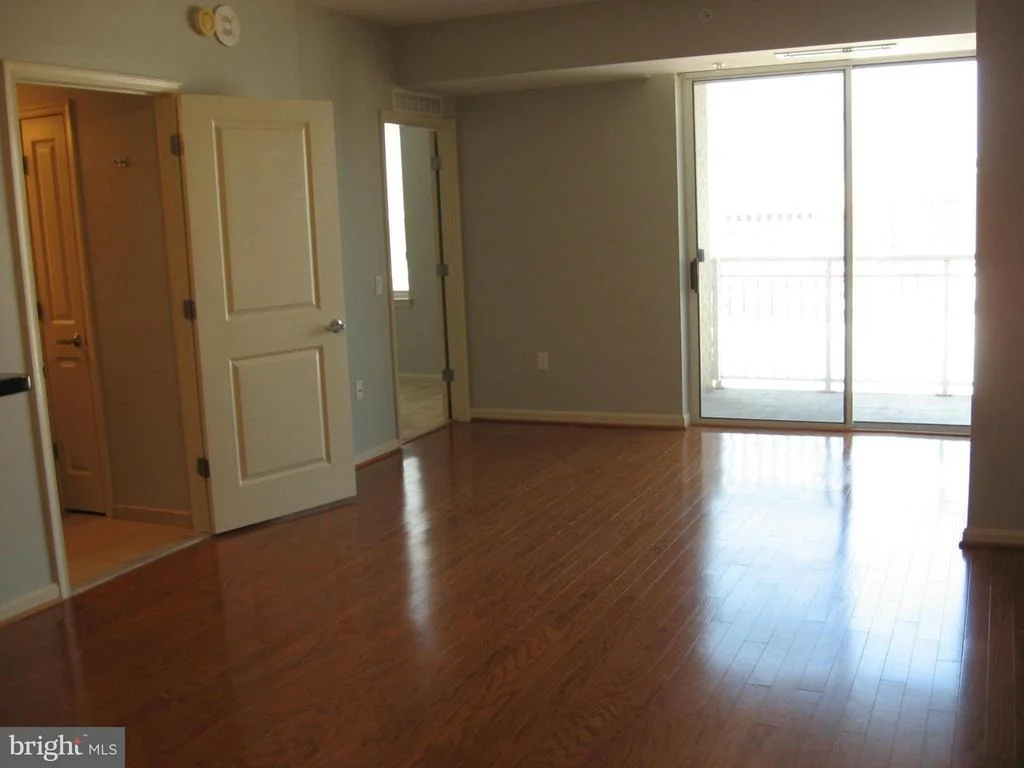 Photo of Unit 1206 at 930 WAYNE AVENUE