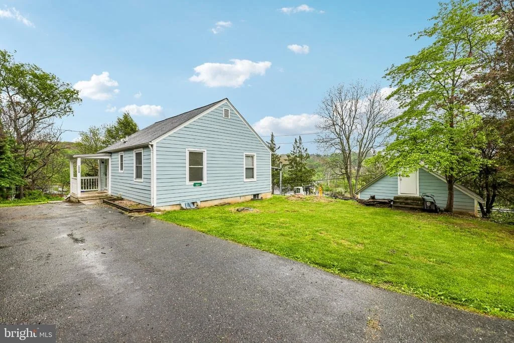 Photo of 25828 OLD HUNDRED ROAD