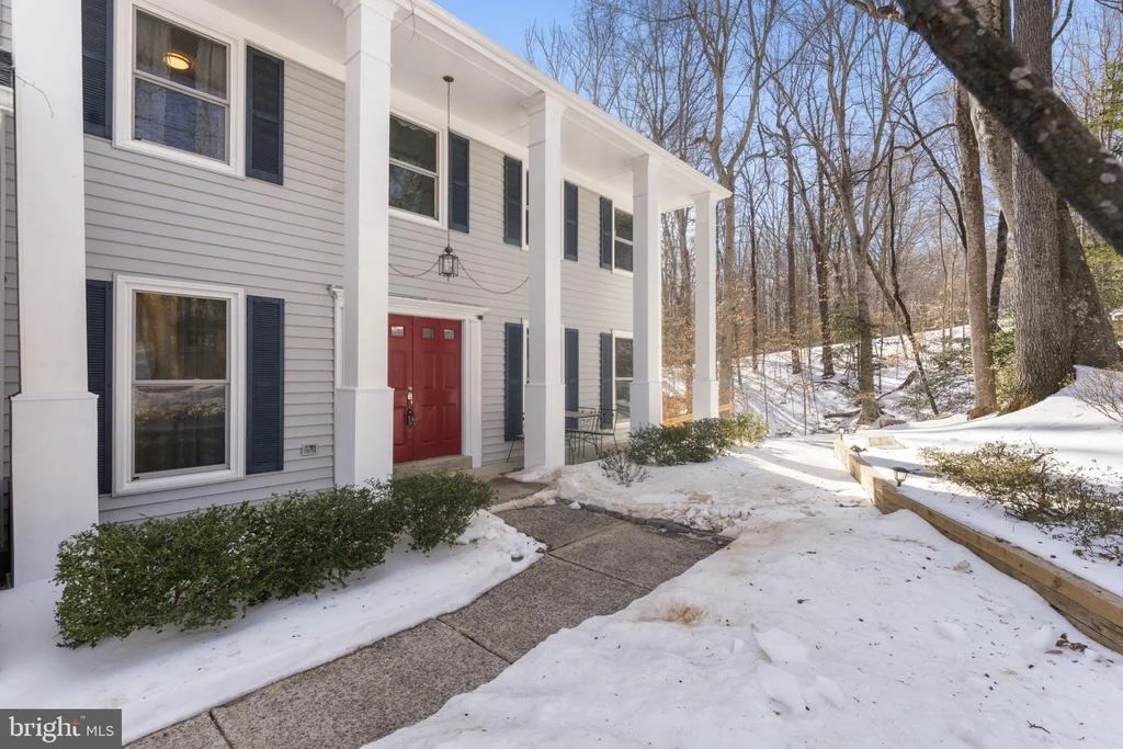 Photo of 6099 RIVER FOREST DRIVE