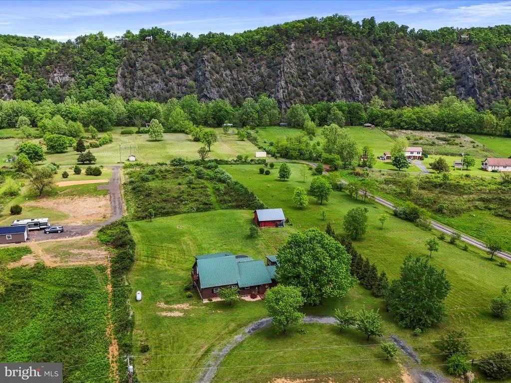 Photo of 1063 GEORGE ARNOLD LANE