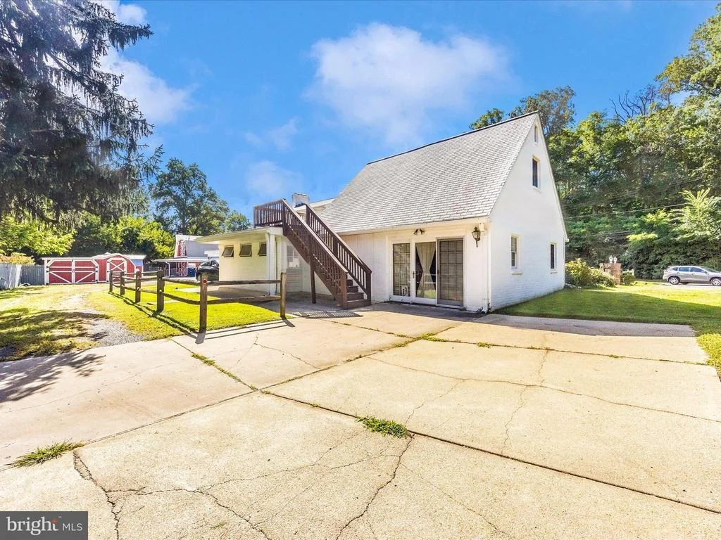 Photo of 17515 DOCTOR BIRD ROAD