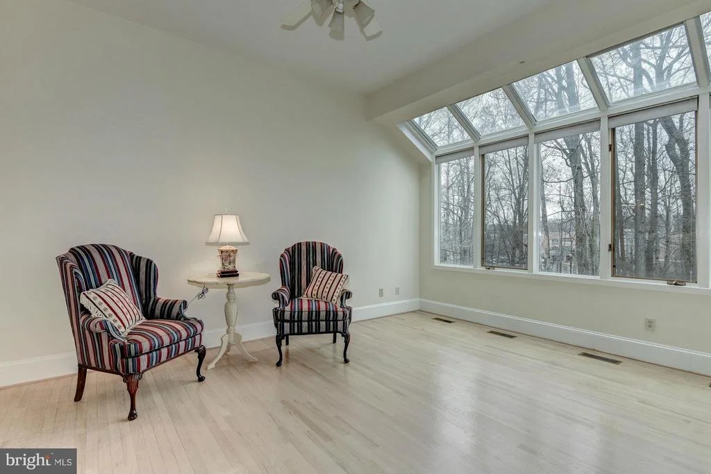 Photo of 11207 POTOMAC CREST DRIVE