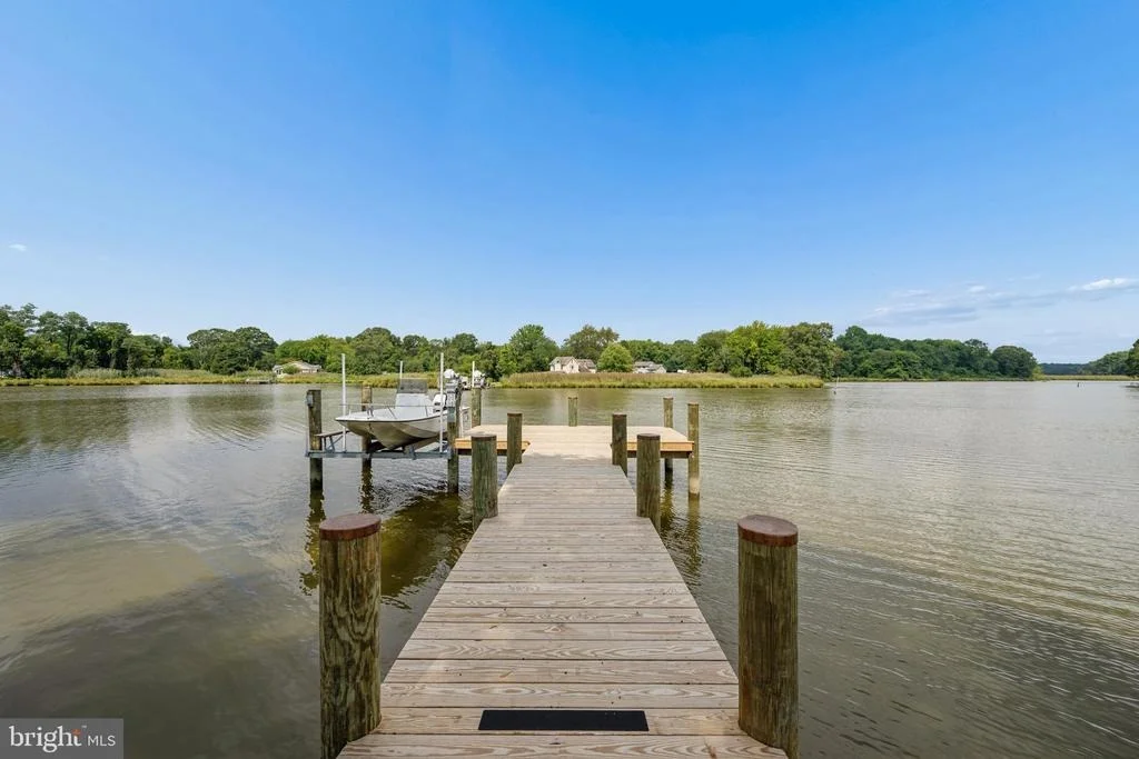 Photo of 456 DEALE ROAD