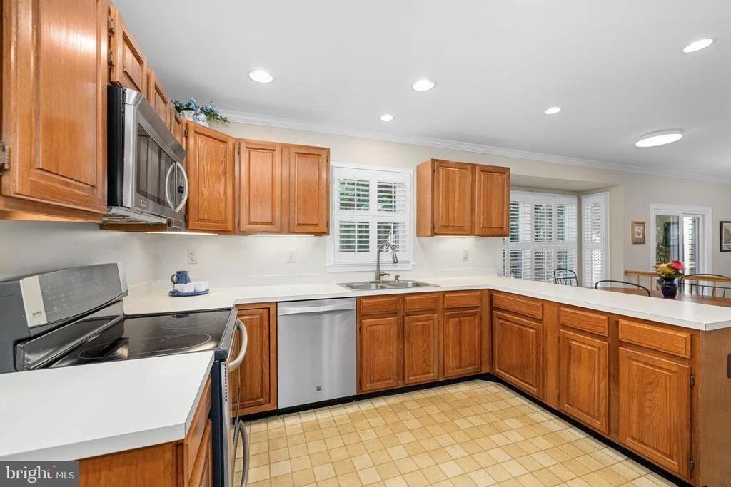 Photo of 9304 MAINSAIL DRIVE