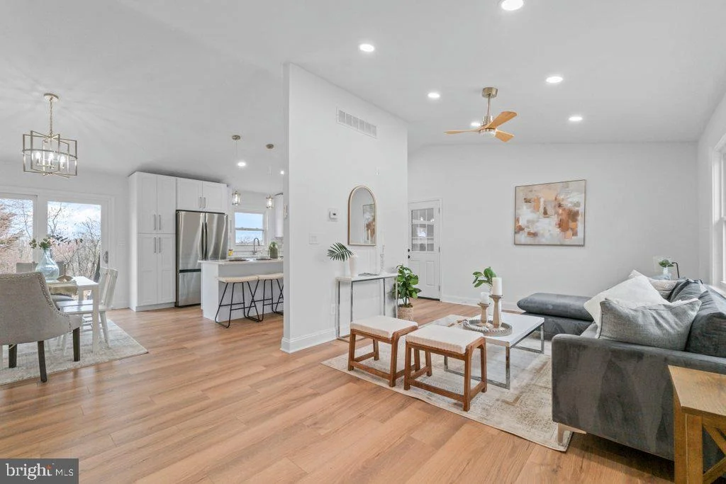Photo of 3174 CARDINAL DRIVE