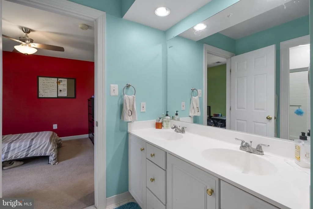 Photo of 805 LINDSEY MANOR LANE