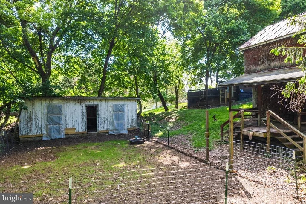 Photo of 28733 RIDGE ROAD