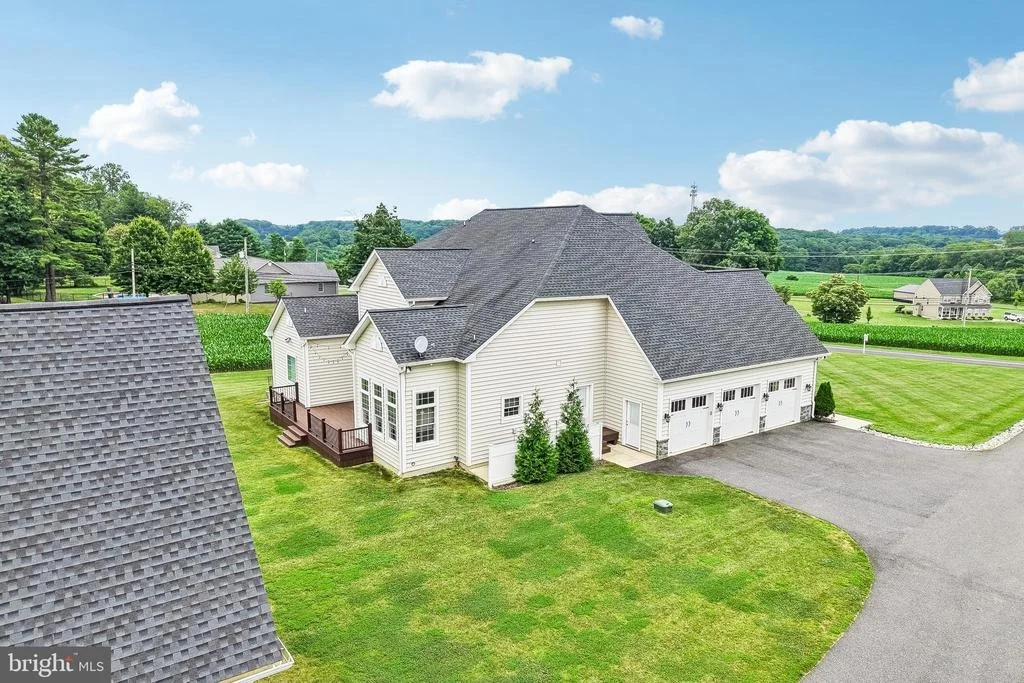 Photo of 1250 HEAPS ROAD