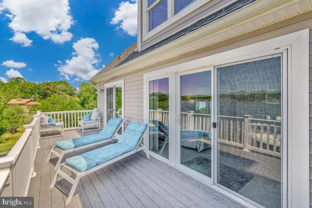 Photo of 3300 SHORE DRIVE