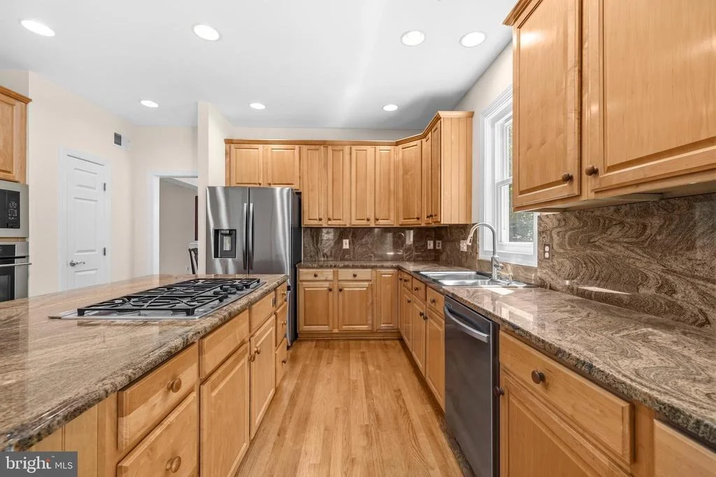 Photo of 6914 WINTER LANE