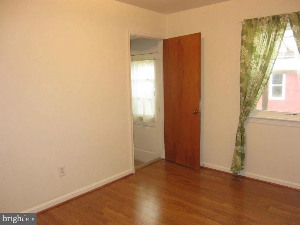 Photo of 1309 RUPPERT ROAD