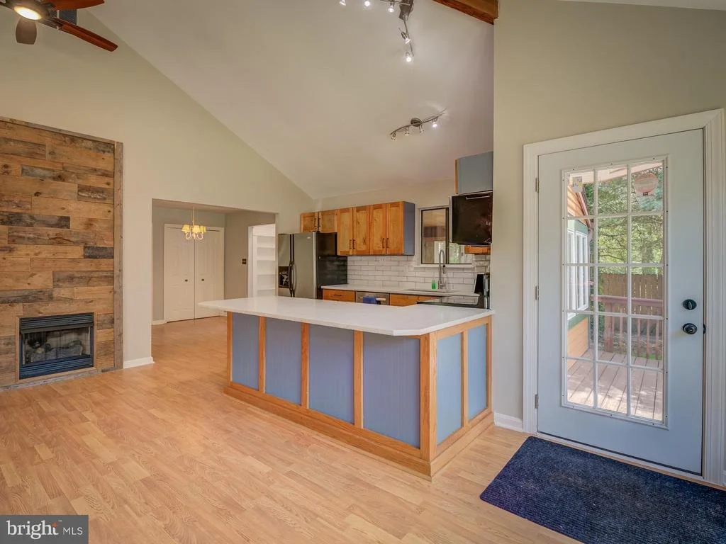 Photo of 370 WILETT DRIVE