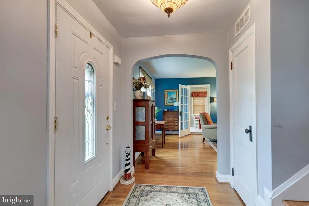 Photo of 701 LONGVIEW AVENUE