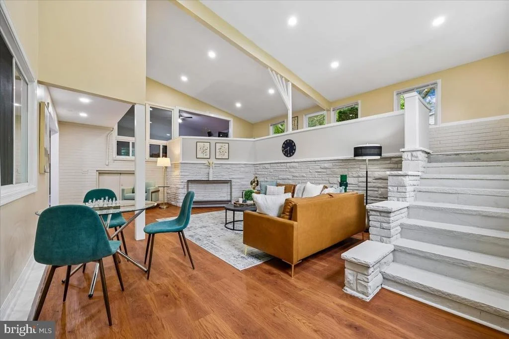 Photo of 11518 CHARLTON DRIVE