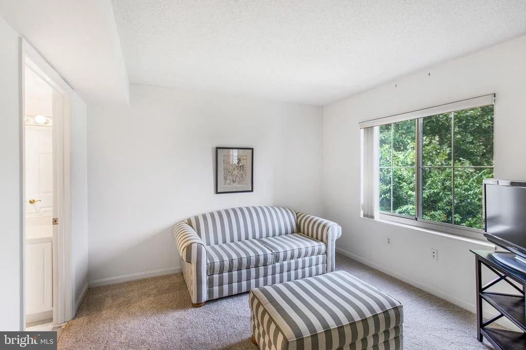 Photo of Unit 307 at 14805 PENNFIELD CIRCLE