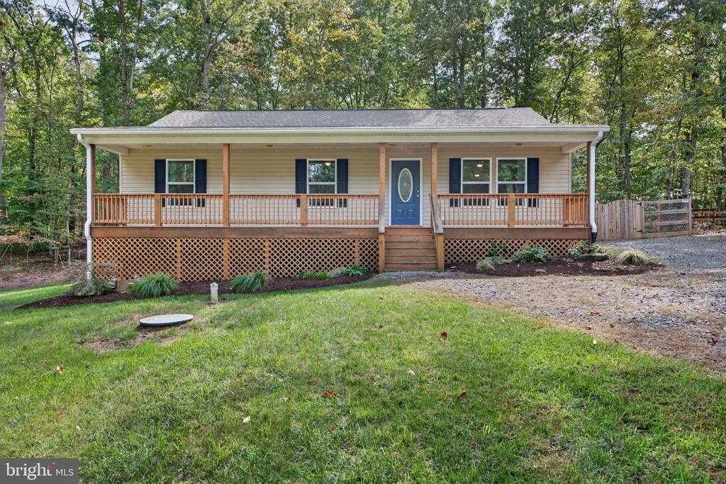 Photo of 721 PINE HARBOUR DRIVE