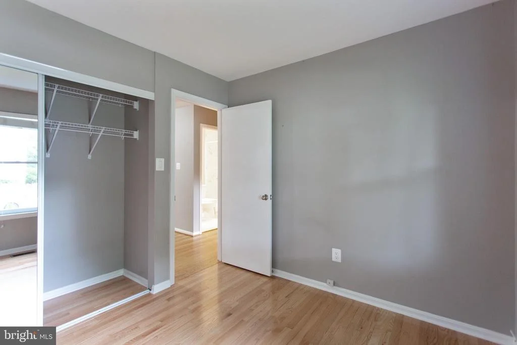Photo of 1418 VALEBROOK LANE