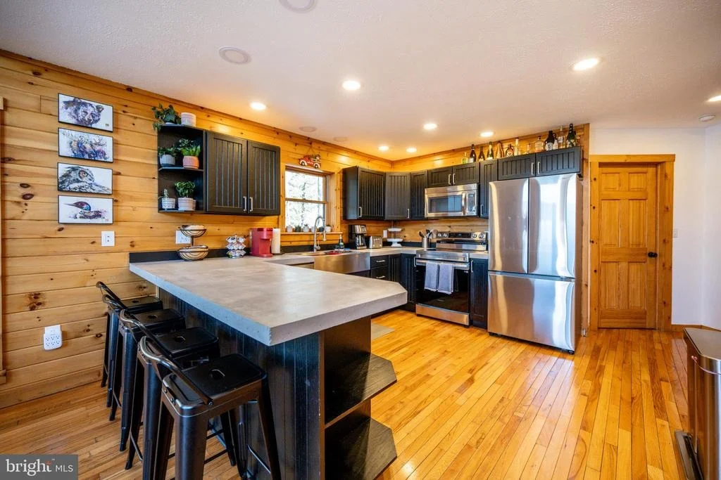 Photo of 660 GLENDALE ROAD
