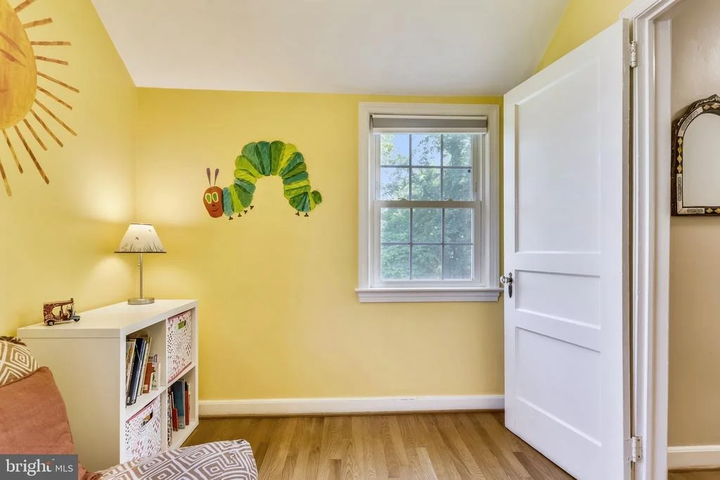 Photo of 2413 CHURCHILL ROAD