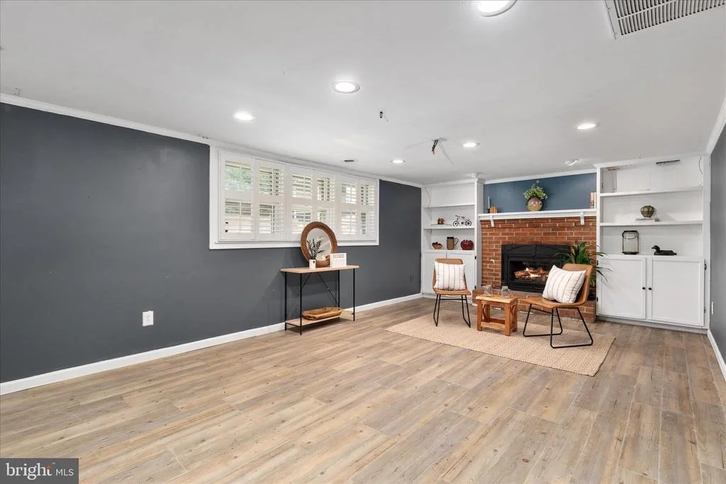 Photo of 224 FREDERICKTOWNE DRIVE