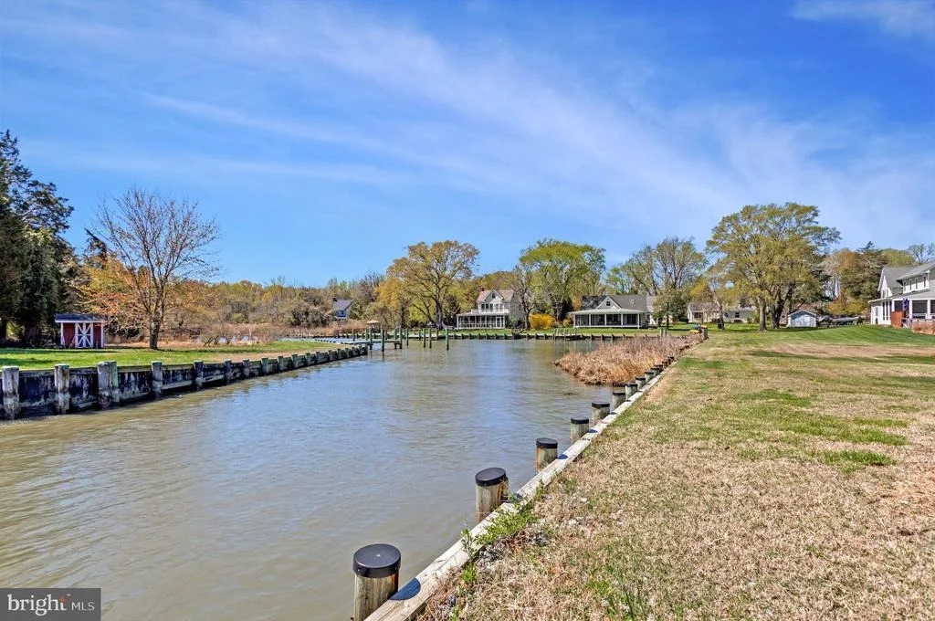Photo of 1268 HAYES ROAD