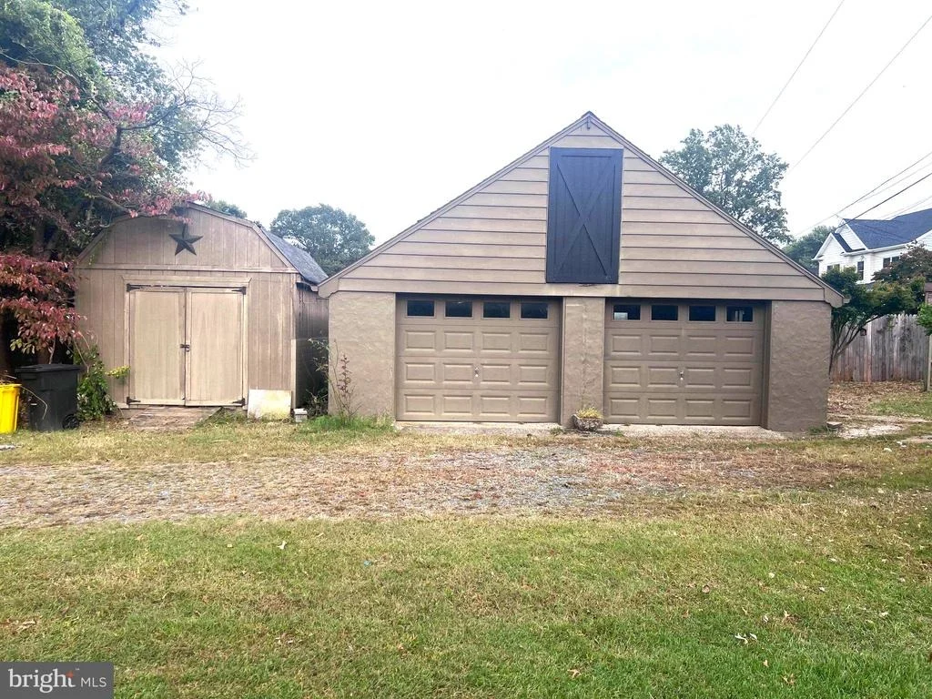 Photo of 1877 POPLAR RIDGE ROAD