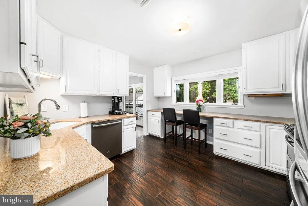 Photo of 1213 DALE DRIVE