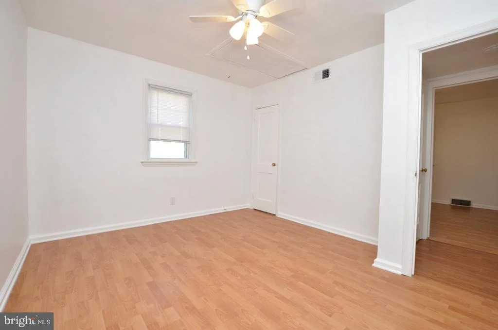 Photo of 432 N COLES AVENUE