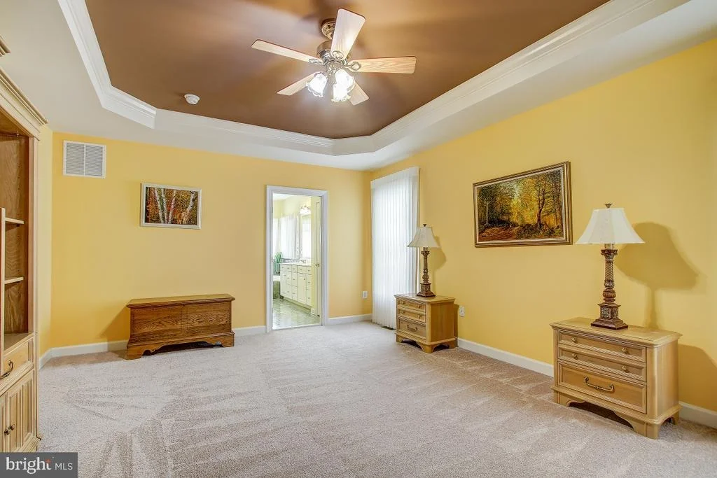 Photo of 6 GLEN EAGLES COURT