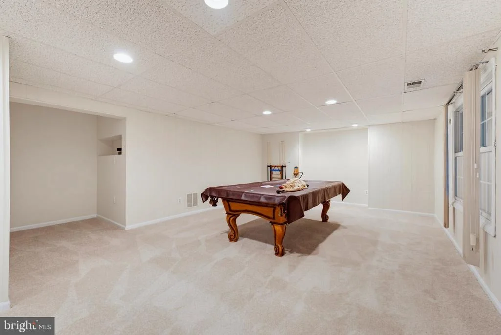Photo of 7827 BELLEFLOWER DRIVE