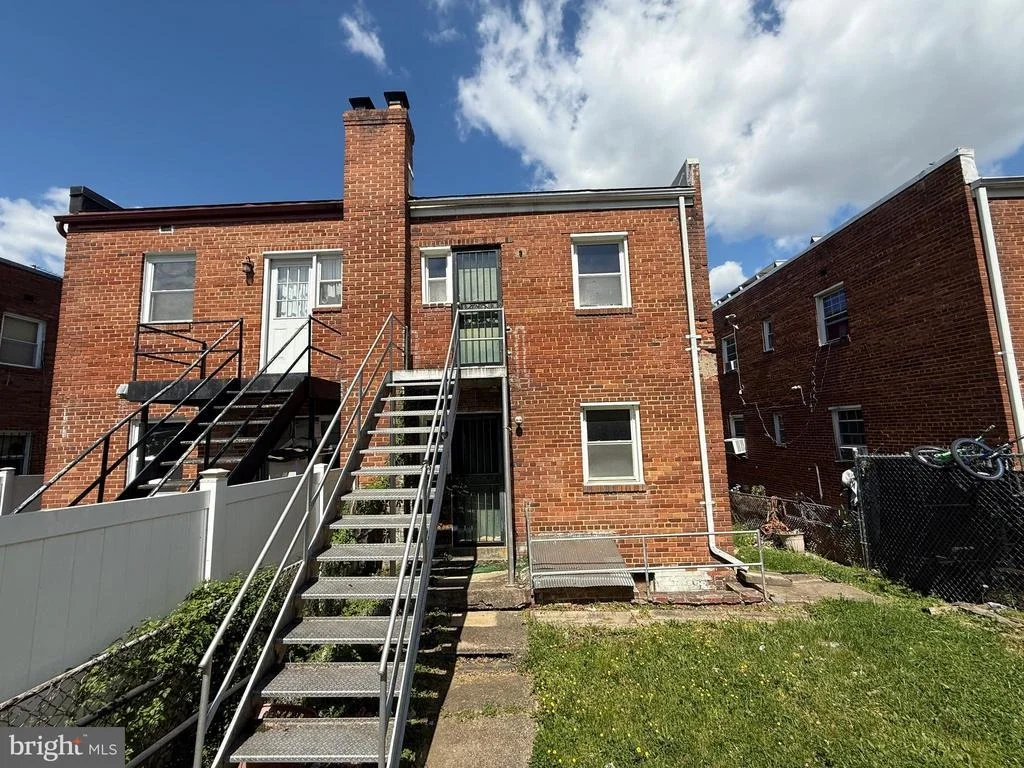 Photo of 449 VALLEY AVENUE SE