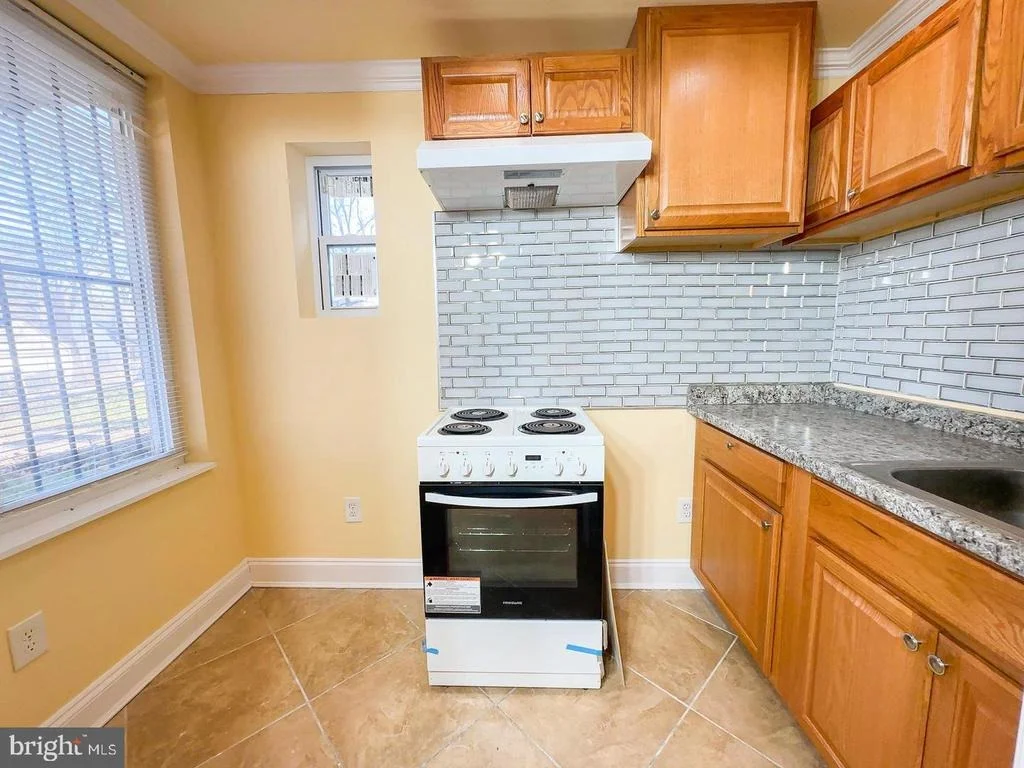 Photo of 1106 45TH PLACE SE
