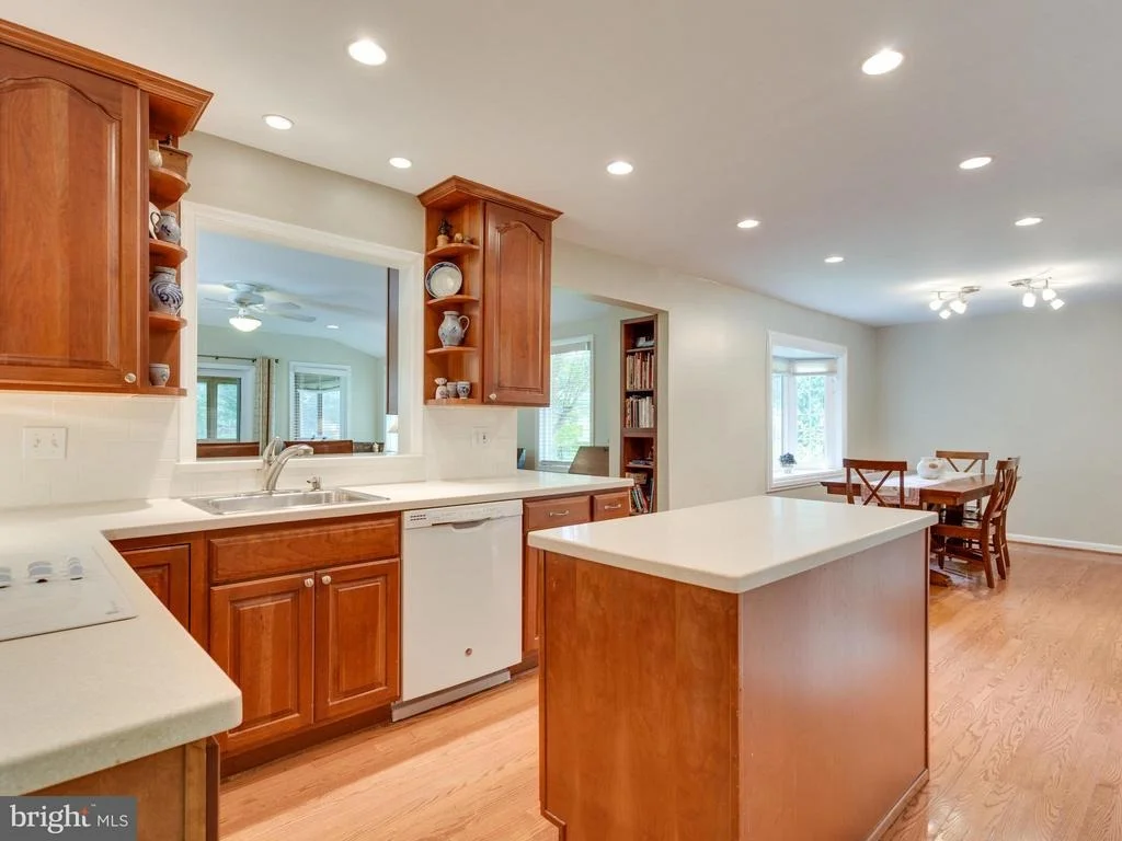 Photo of 8707 NANLEE DRIVE
