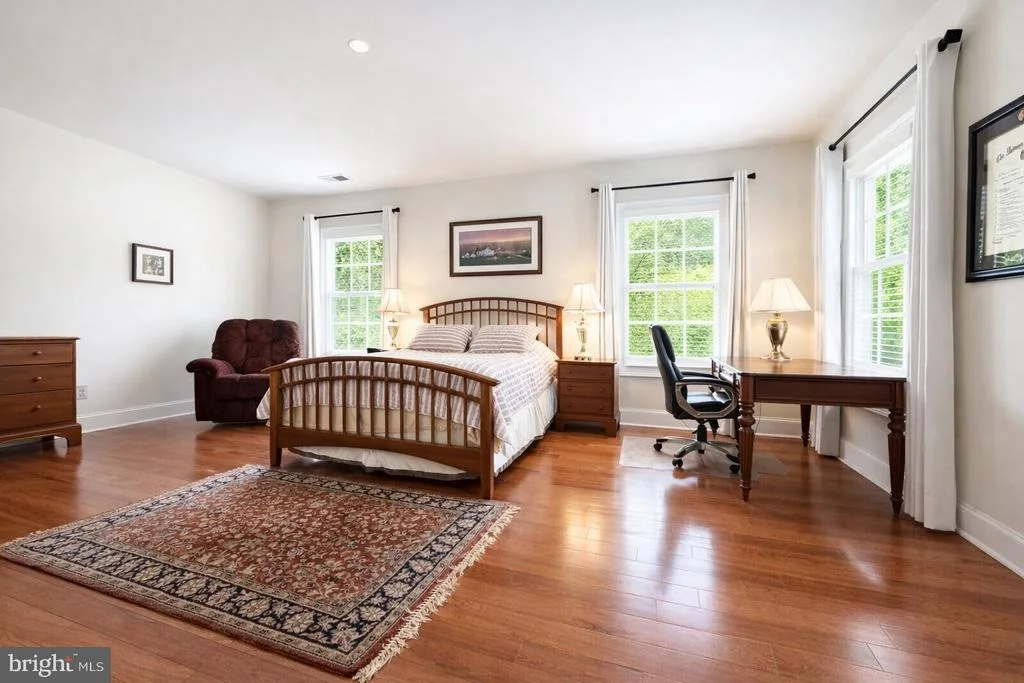 Photo of 7205 ENTERPRISE AVENUE