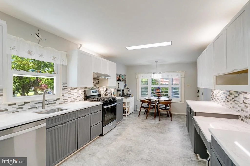 Photo of 5101 AMPTHILL DRIVE