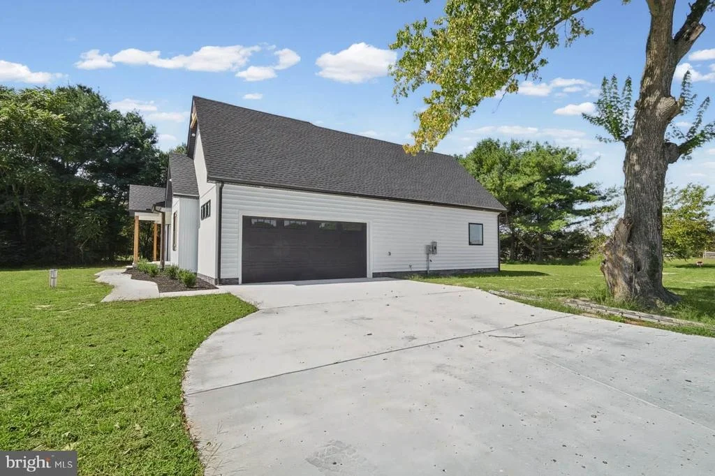 Photo of 14133 PEPPERBOX ROAD